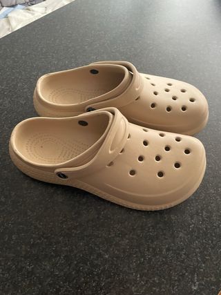 Sandalias tipo Crocs Talla 45