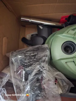 Aspiradora Nilfisk Power con accesorios