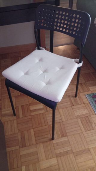 Escritorio y Silla Negro/Blanco