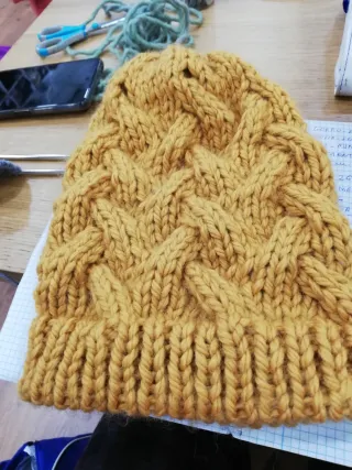 Gorro de lana tejido a mano