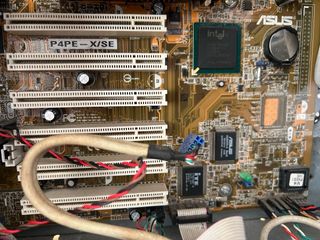 PC  Torre Antigua Plata/Azul Sin disco