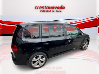 Volkswagen Touran AUTOMÁTICO DIESEL 7 PLAZAS