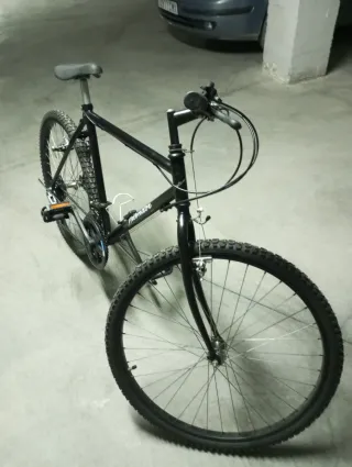 Bicicleta de Montaña Negra