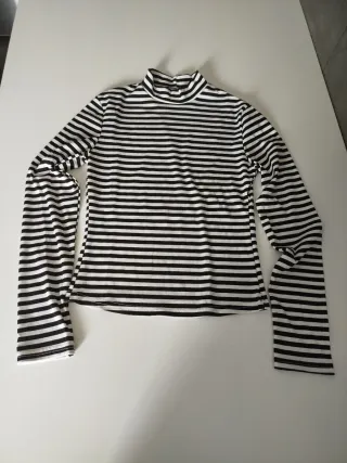 Jersey rayas cuello alto