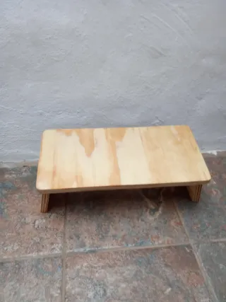 Banco de meditación de madera