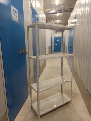 5 Estantería metálica blanco