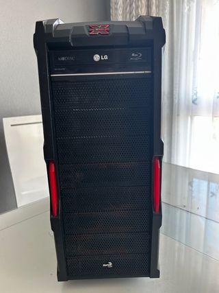 Torre PC Corsair CX750M Negra/Roja