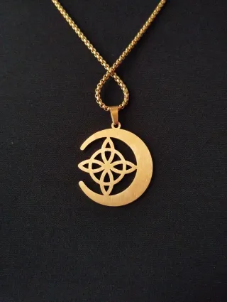 Nudo de Bruja Abrazo de Luna color Oro