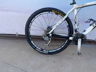 Bicicleta CARBONO Cannondale 27.5