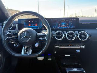 Mercedes-Benz CLA 35 AMG NUEVO 15.500km 2024