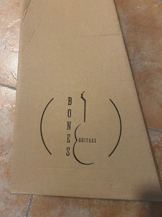 Ukelele negro brillante