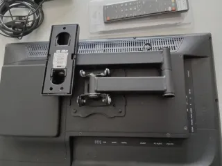 Televisor OKI 22 LED