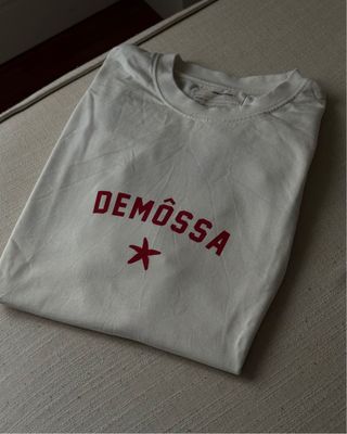 Camiseta Demossa Blanca con Estrella Roja