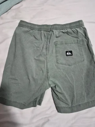 Bermuda Quiksilver niño Talla 14