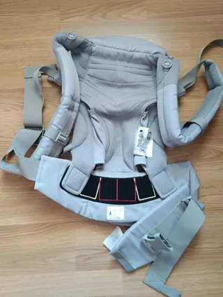 Mochila portabebés Ergobaby Omni 360 Gris