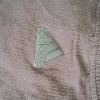 Camiseta Adidas Negra Logo grande