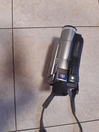 Cámara Hitachi DVD Cam DZ-MV100E