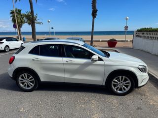 Mercedes-Benz GLA 200d 2017
