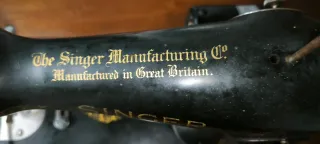 Máquina de coser Singer antigua