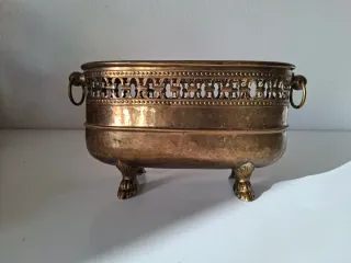 ANTIGUA JARDINERA OVALADA LATÓN