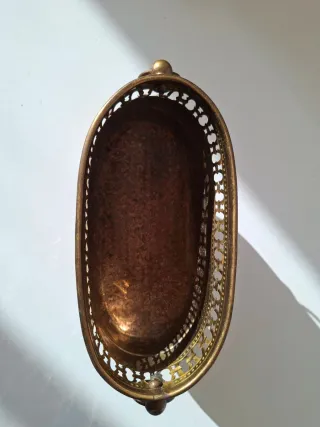 ANTIGUA JARDINERA OVALADA LATÓN