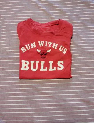 Camiseta Nike Bulls Run With Us Roja