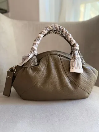 Borsa Fendi in pelle verde oliva