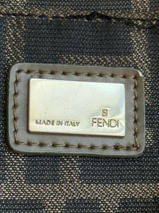 Borsa Fendi in pelle verde oliva