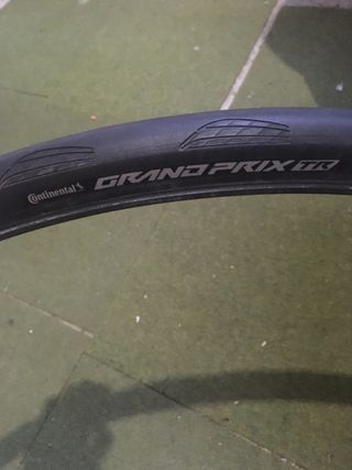 Cubierta Continental Grand Prix TR 28