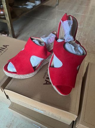 Sandalias esparto rojas T36 y T38