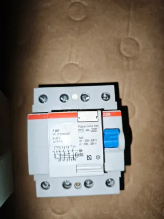 Lote Interruptor Diferencial ABB F364 y porta fusi