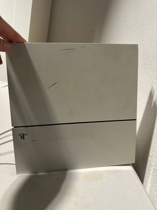 Consola PS4 Sony Blanca + Mando Negro