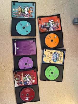 Pack 5 DVDs Los Sims 2 PC