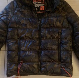 Giacca con cappuccio camouflage