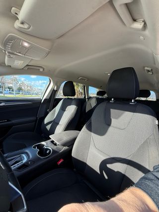 Ford Mondeo hibrido ranchera