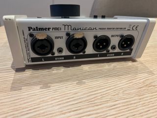 Monitores de estudio Eve Audio SC205.