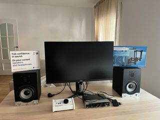 Monitores de estudio Eve Audio SC205.