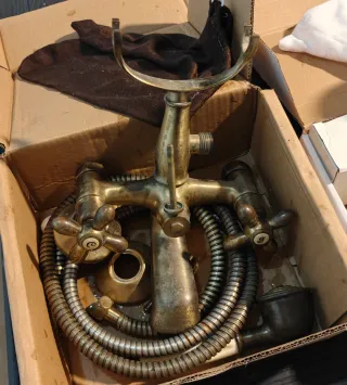 Grifo y ducha clásico / vintage metal / latón