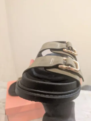 Sandalias verdes talla 36