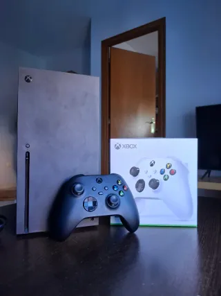 Xbox Series X + Mando Negro