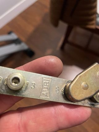 Pasador ventana PVC Aubi