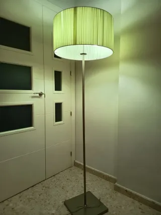 Lámpara de pie salón