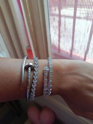 Pulsera Serpiente elegante y brillan para destacar