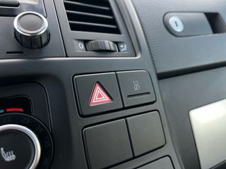 Volkswagen Multivan 2.0 TDI / 180CV / DSG / 2013