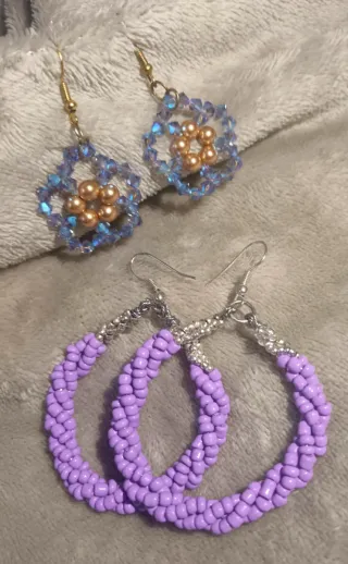 Pendientes artesanales hechos a mano