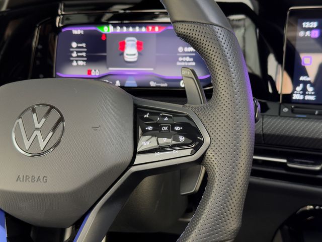 GOLF R PERFORMANCE/AKRAPOVIC/TECHO/DCC