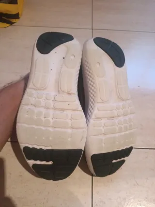 Zapatillas Under Armour Gris Talla 37-38