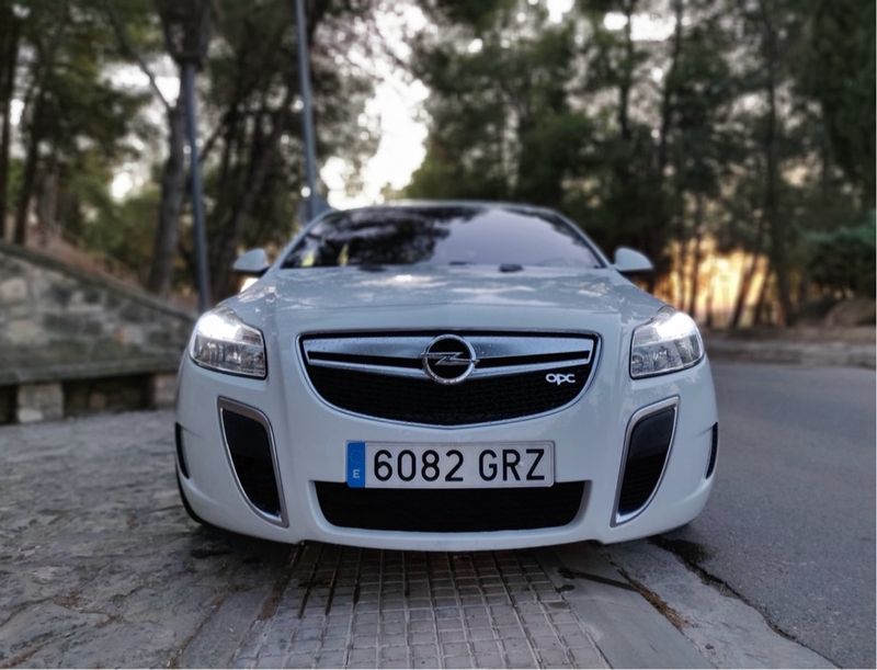 Opel Insignia 2009 - foto 1