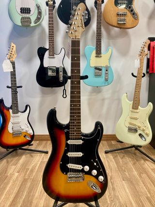 Guitarra Eléctrica Aria Pro II Sunburst
