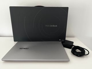 ASUS ZenBook 14 UX425EA – i7 / 16GB RAM / 512GB SS